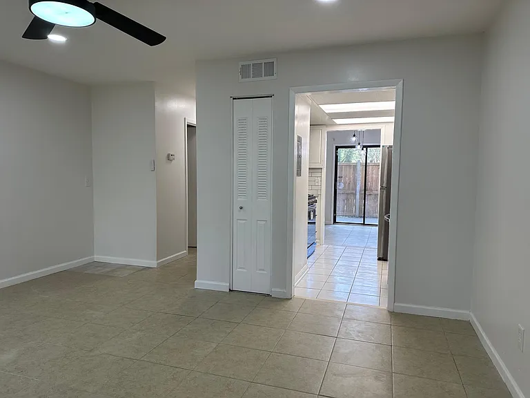 6339 Holcomb Way #D — Photo 3