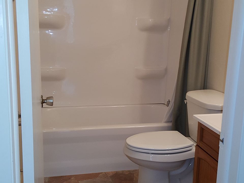 2nd image of 1204 W 3rd Ave APT 1