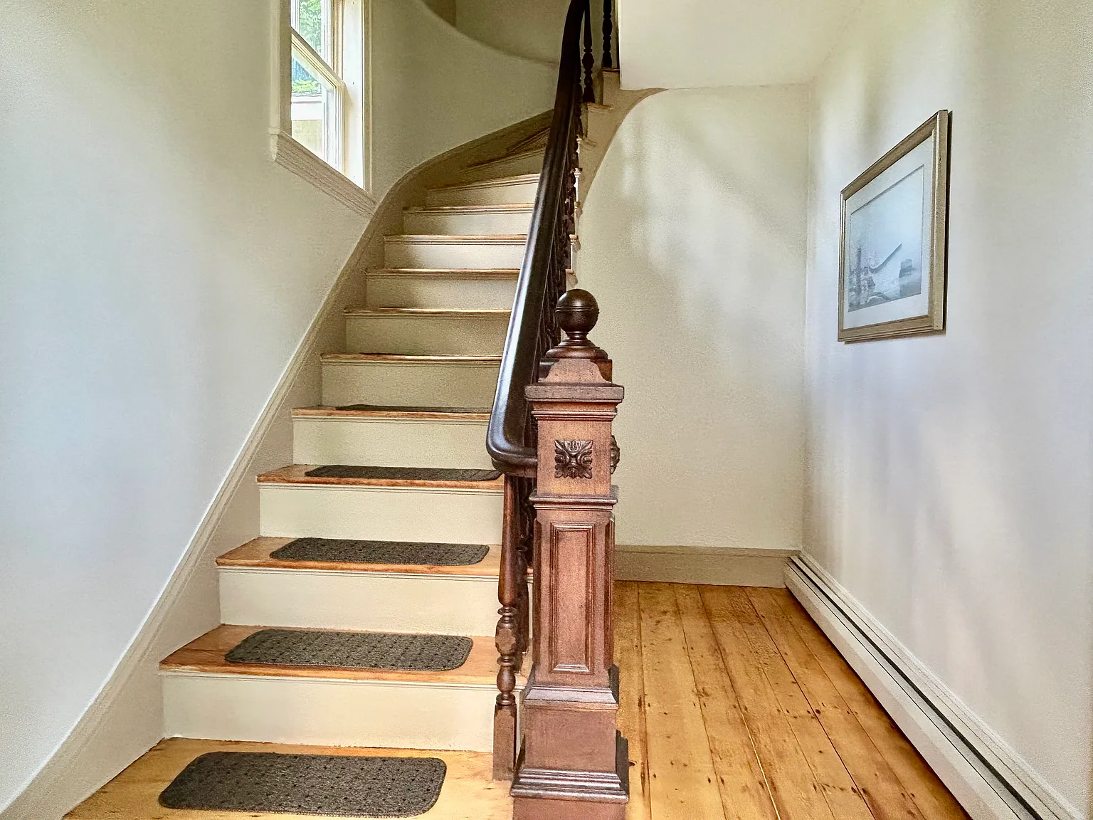 1 bed, 875 sqft, $2,300 — Photo 3