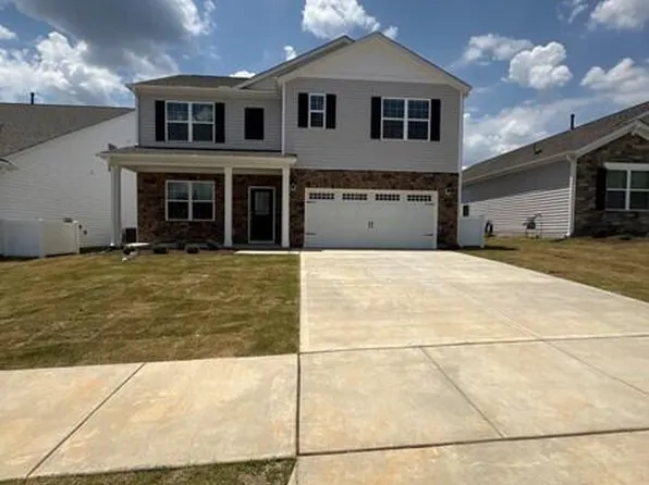 105 Brookberry Ct, Rocky Mount, NC 27804