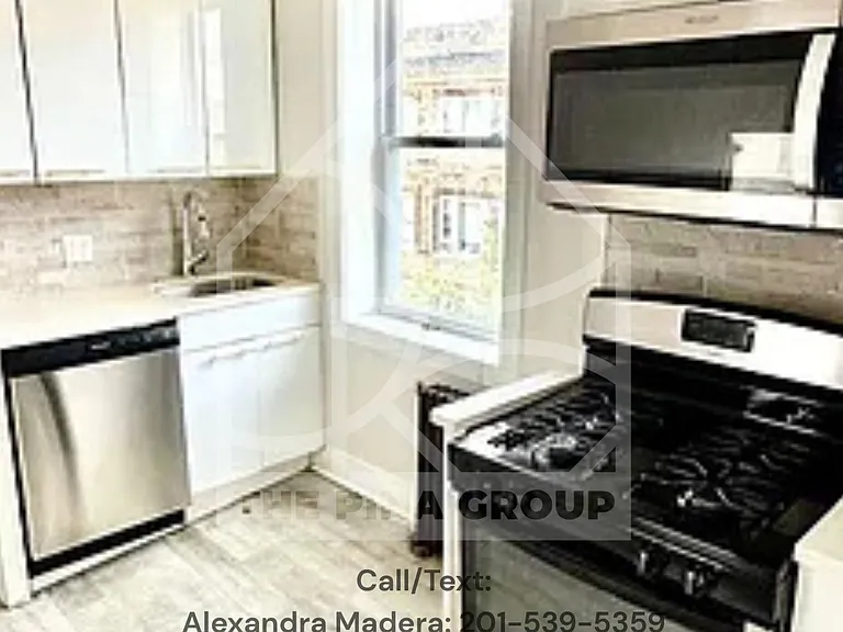 303 58th St #15A — Photo 3