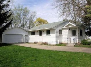 100 E Walnut St, Saint Charles, MI 48655