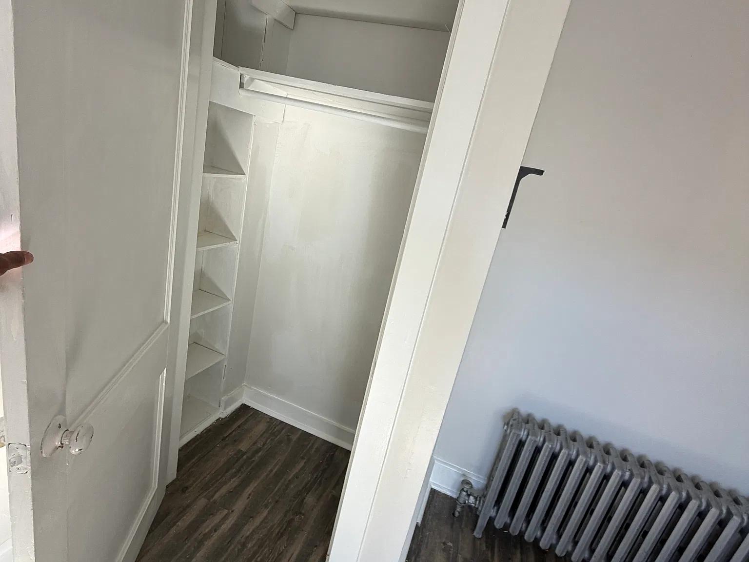 2 bed, 1047 sqft, $1,400 — Photo 4