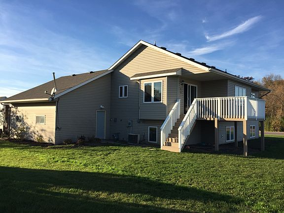 1,980 SQUARE FOOT HOME