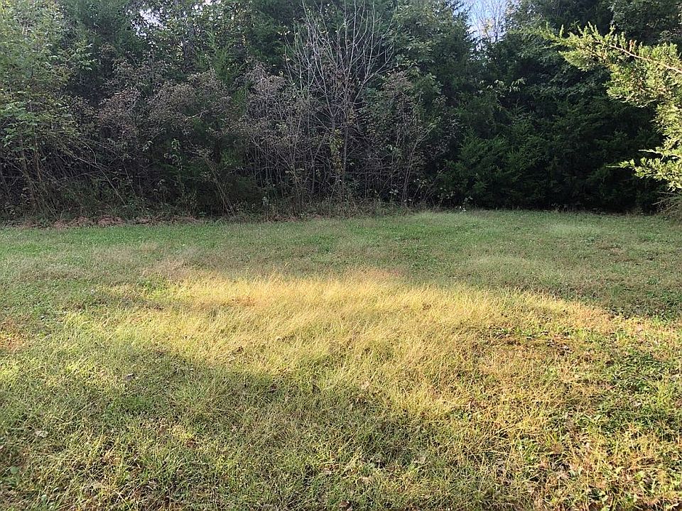 2nd image of 46 Rock Hill Rd