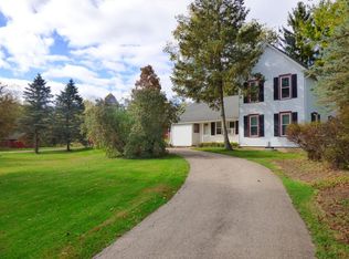3900 Dyer Lake Rd, Burlington, WI 53105