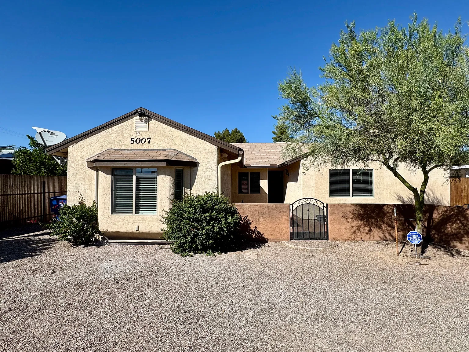 3 bed, 1522 sqft, $2,100 — Photo 1