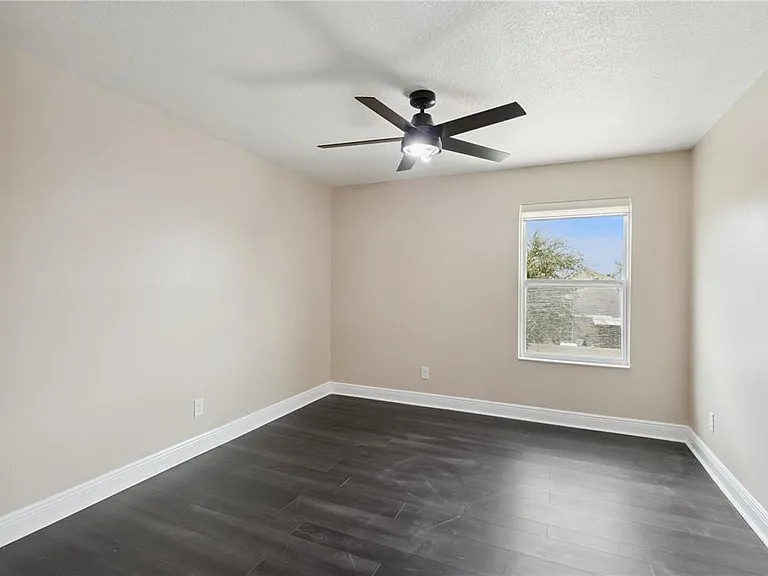 2227 Napone Ln — Photo 23