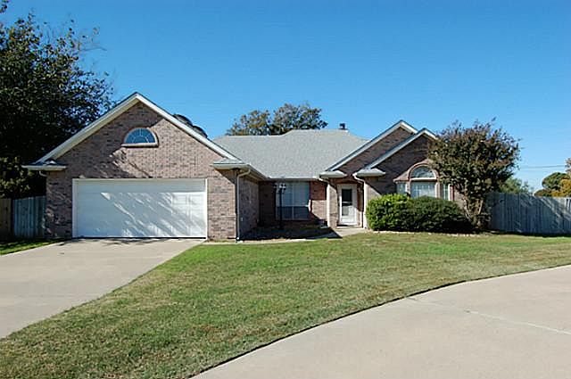 1st image of 1501 Starlight Ct