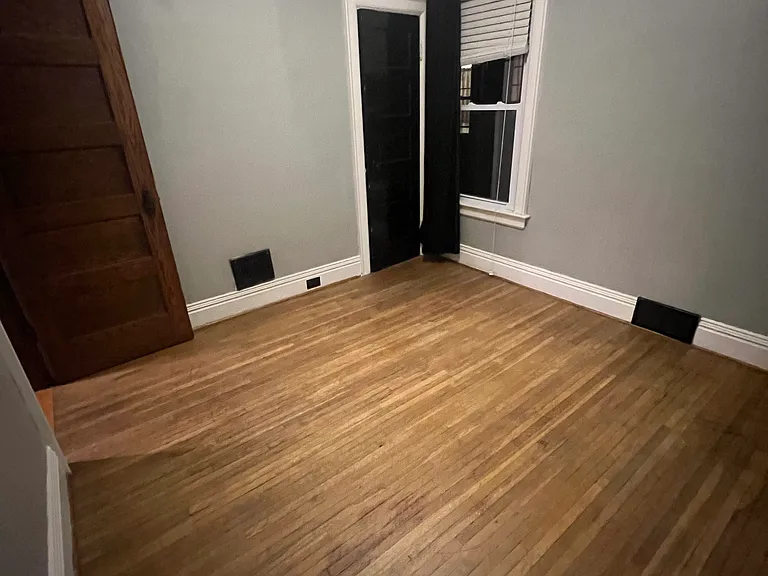 437 Potomac Ave — Photo 15