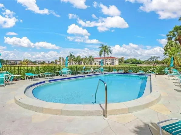 5 High Point CIR W #211, NAPLES, FL 34103
