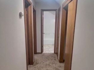 1235 S 22nd St #2, Lincoln, NE 68502