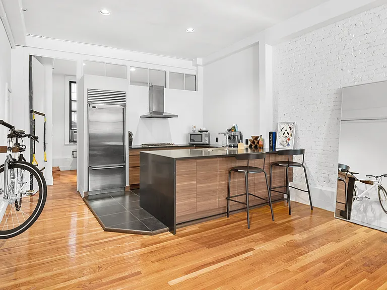 93 Grand St #2 — Photo 2