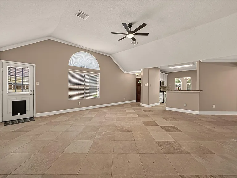 12135 English Brook Cir — Photo 6