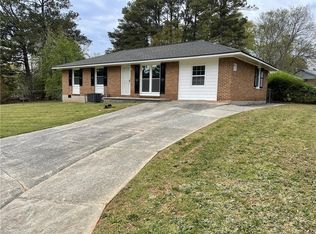 6927 Eunice Dr, Riverdale, GA 30274
