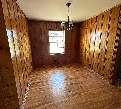 4th image of 409 Ross Dr