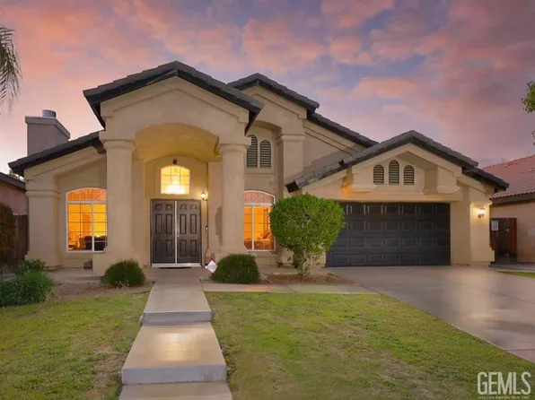 10210 Lanesborough Ave, Bakersfield, CA 93311