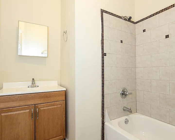 1528 N Willington St #1 — Photo 7