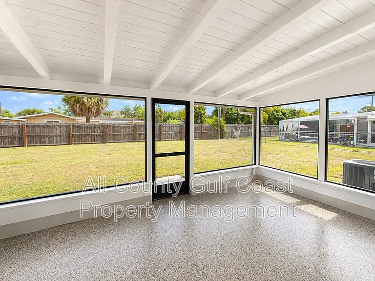 219 Glen Oak Rd — Photo 10