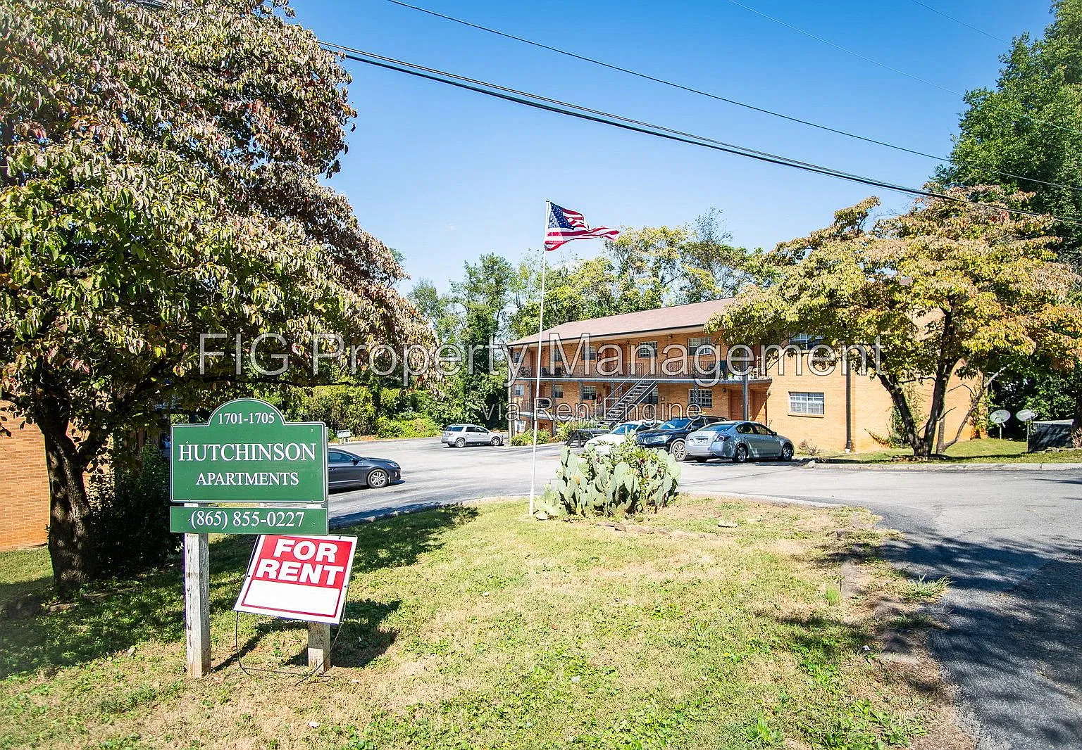 1701 Hutchinson Ave — Photo 1
