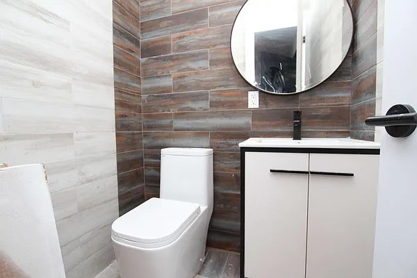 Rented by Nooklyn NYC LLC | media 42