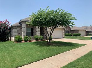 6512 Longleaf Ln, Denton, TX 76210