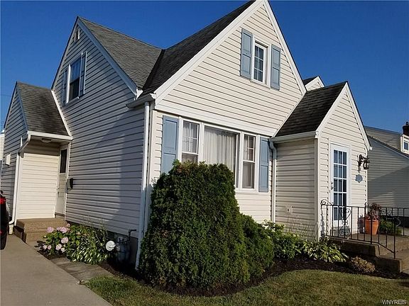 4th image of 153 Cresthill Ave