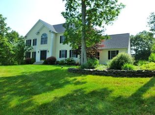7 Broad Hill Cir, Guilford, CT 06437