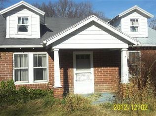 204 Edwards Ln, Blountville, TN 37617