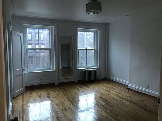 Rented by Adrey Management Corp | media 7