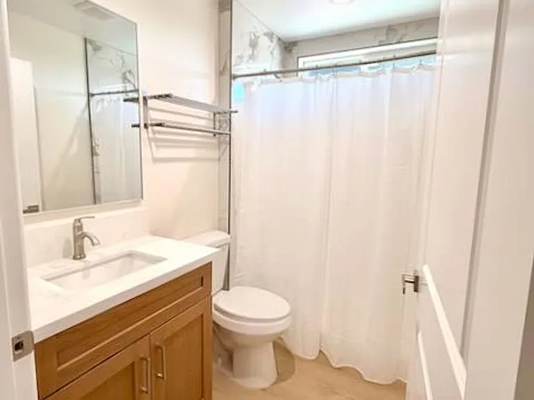 Spacious 3BR/2BA Home with Open Floor Plan, Garage & Washer/Dryer — Photo 43