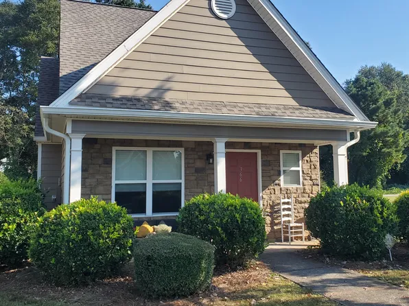 366 Bridgewater Cir, Athens, GA 30601