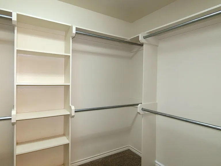 414 Asher — Photo 31