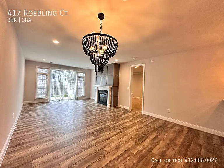 417 Roebling Ct — Photo 3