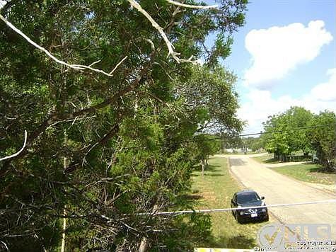 4th image of 556 Whispering Breeze Dr
