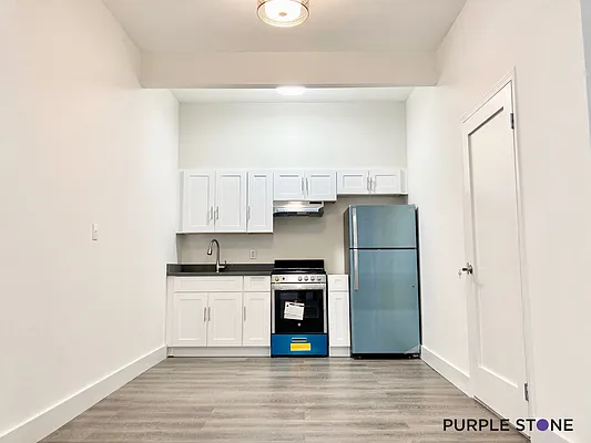 Rented by Purple Stone Realty LLC | media 2