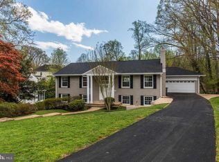 1804 Briar Ridge Ct, Mc Lean, VA 22101