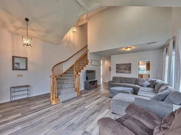 1171 Rockhaven Ct, Salinas, CA 93906