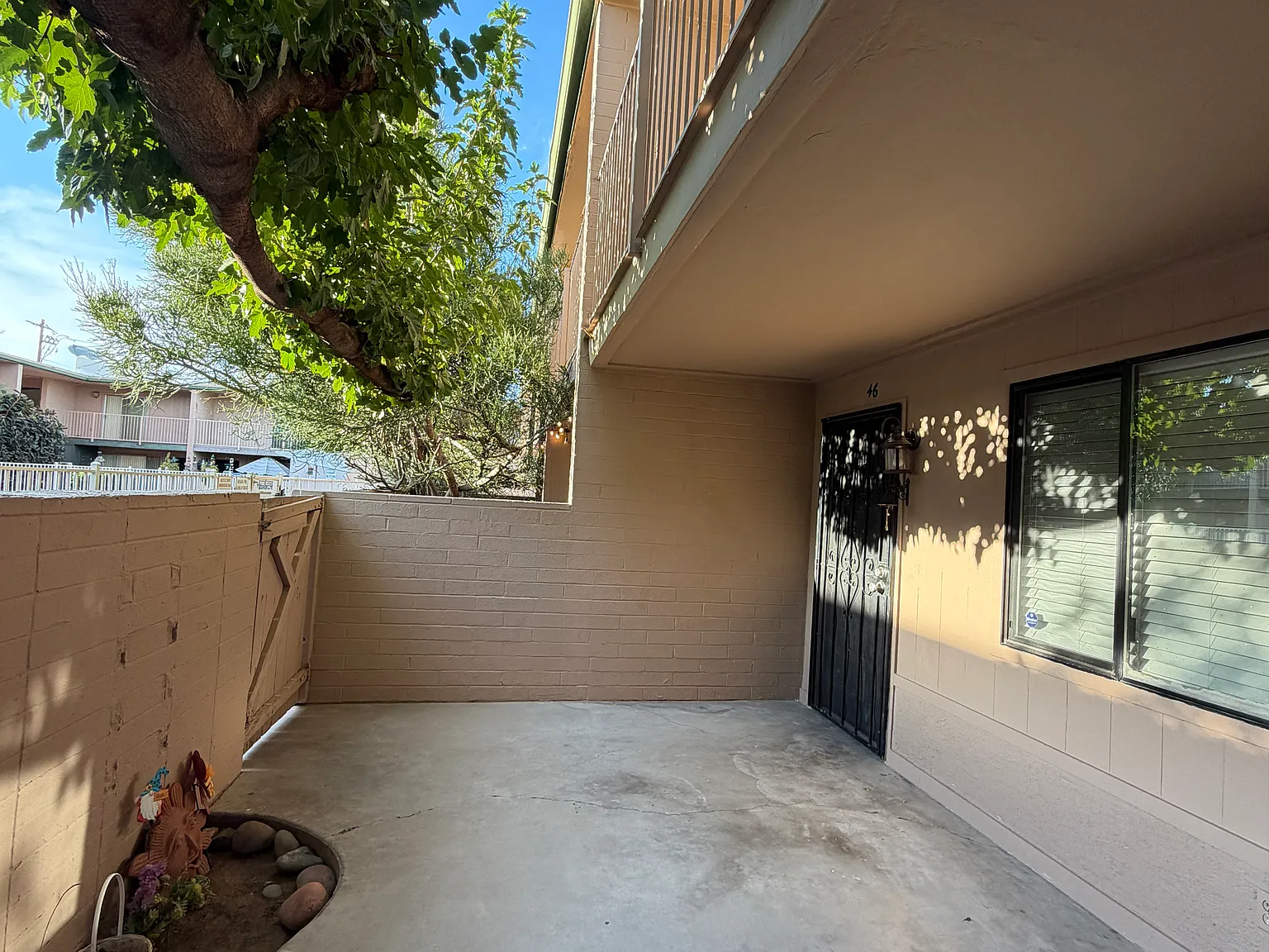 3 bed, 1.5 bath, 1250 sqft, $1,295 — Photo 3