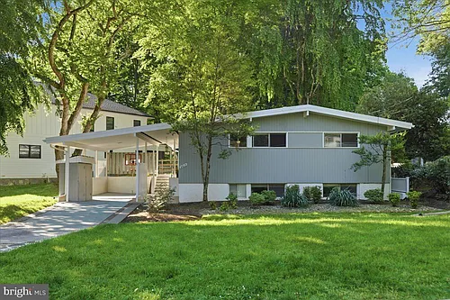 6614 Melody Ln Photo 1