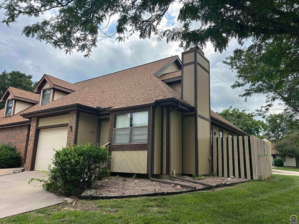 1st image of 2207 W 23rd Ave