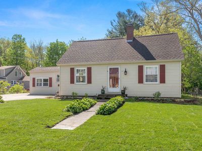 17 Oakwood Street, Hudson, NH, 03051