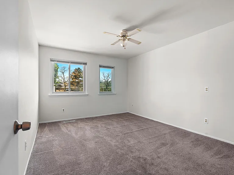 4960 Lake Point Dr — Photo 21