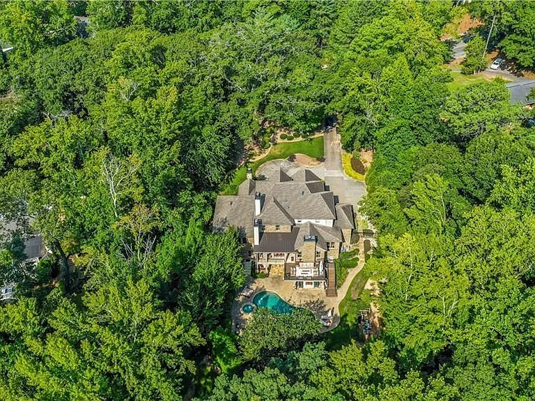 5265 Peachtree Dunwoody Rd — Photo 110