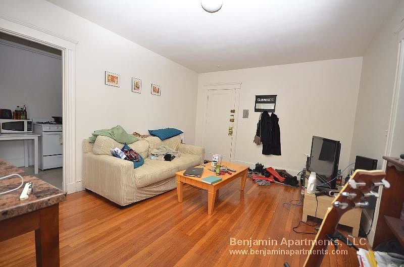 2nd image of 1575 Commonwealth Ave APT 4F