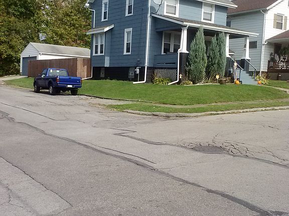side w/additional parking
