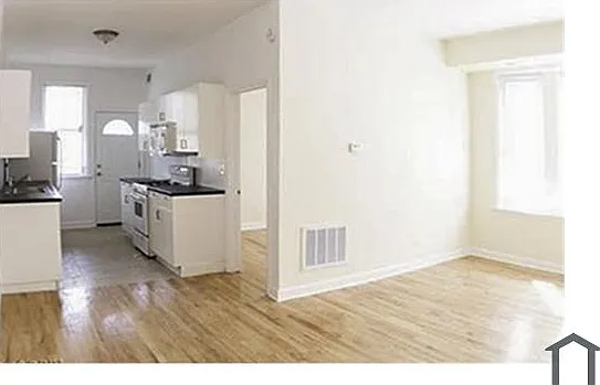 4 bed, 1400 sqft, $2,350 — Photo 1