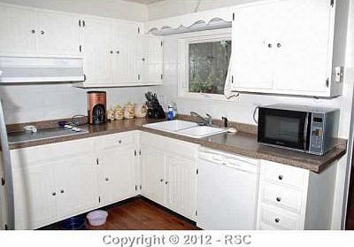 4th image of 867 Teller Ln