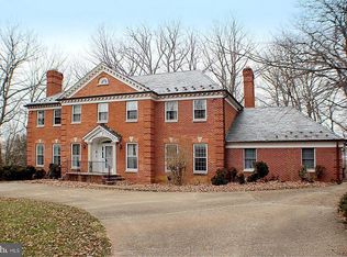 10900 Tara Rd, Rockville, MD 20854