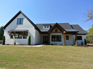 7425 Lake Point Cir, Benton, AR 72019